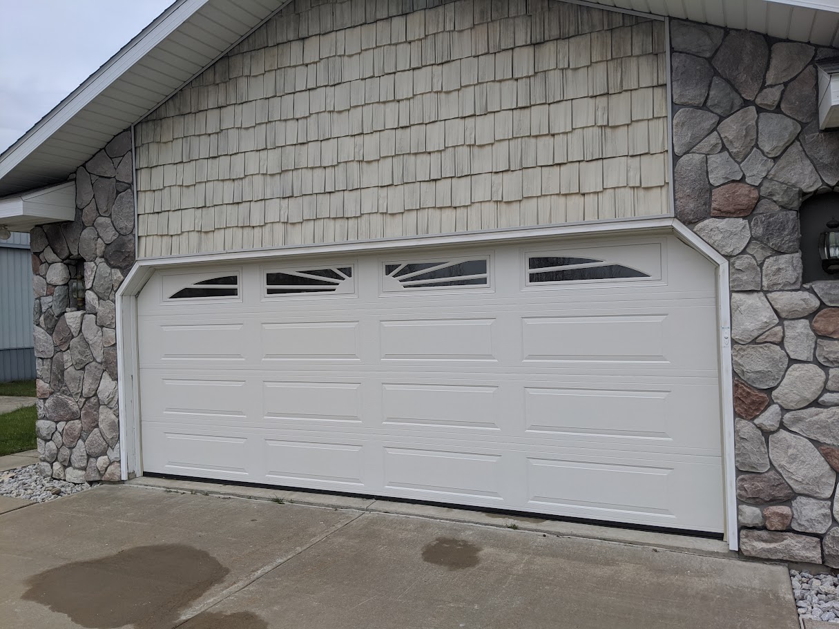 Ithaca MI garage door installation
