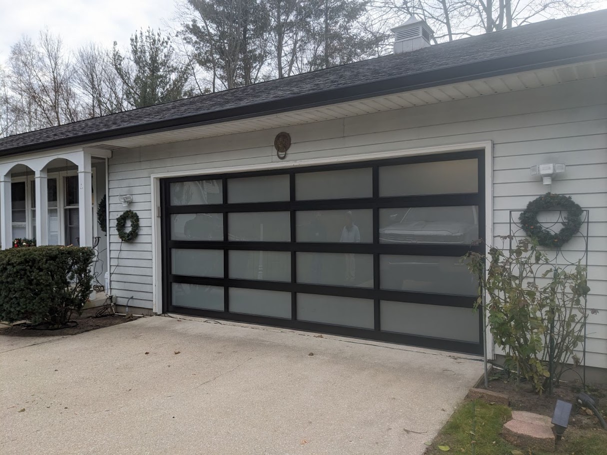 St. Louis MI garage